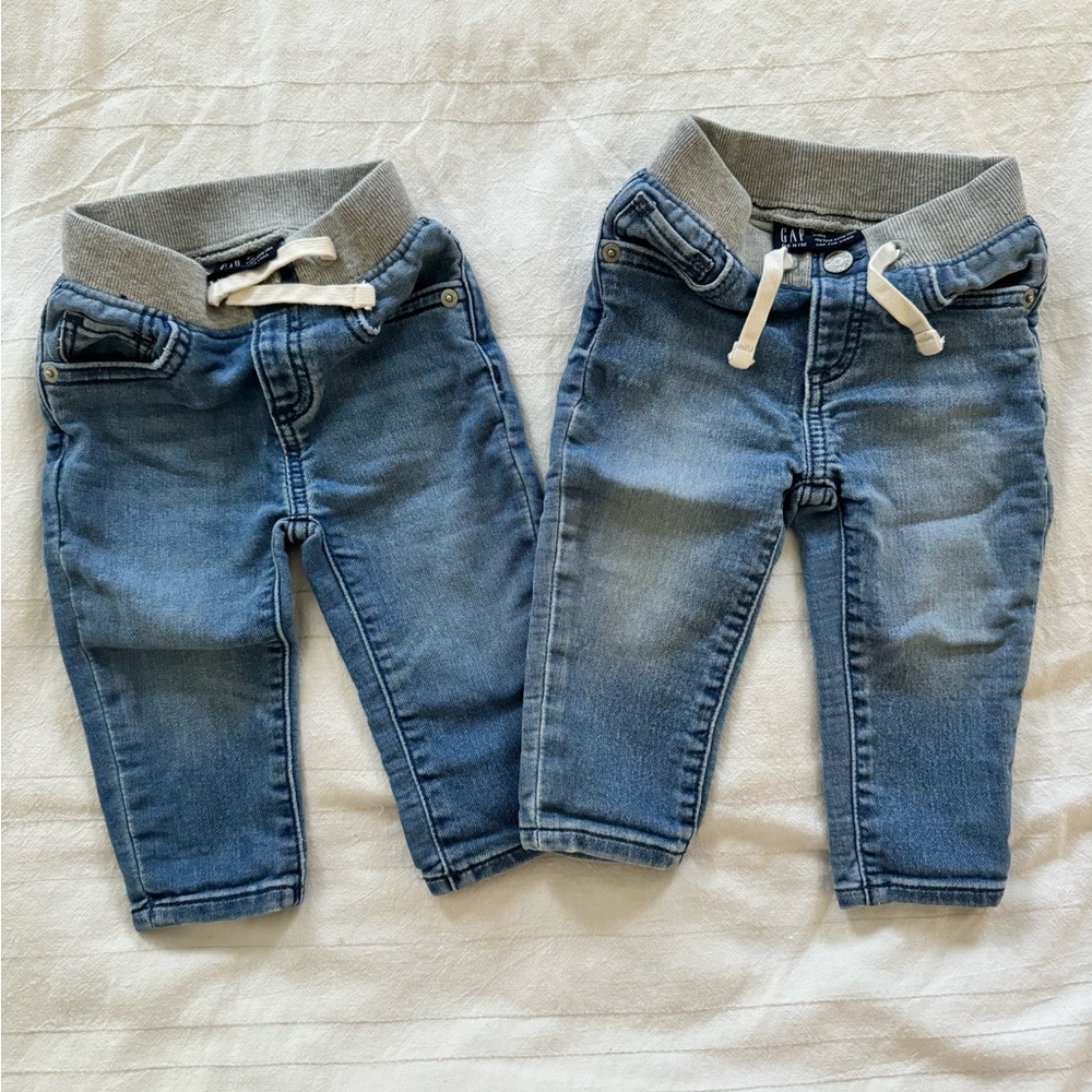 GAP baby jeans (2 pairs)